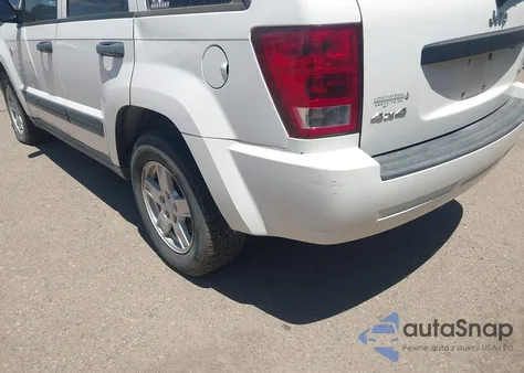 2005 Jeep Grand Cherokee Laredo z USA, uszkodzony, nr VIN 1J4HR48N25C696456